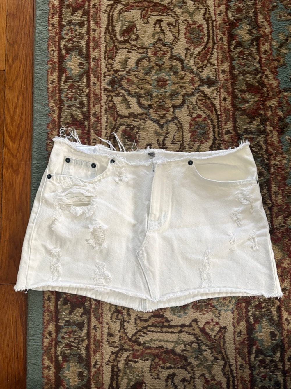Low Rise White Distressed Raw Hem Denim Skirt